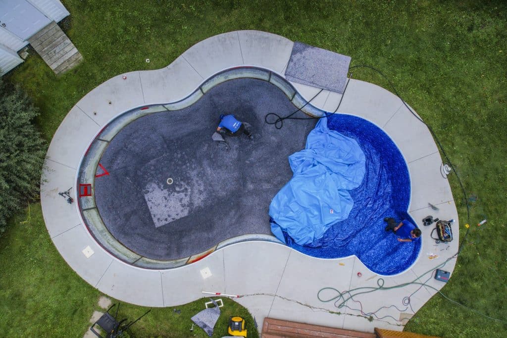changement de toile de piscine